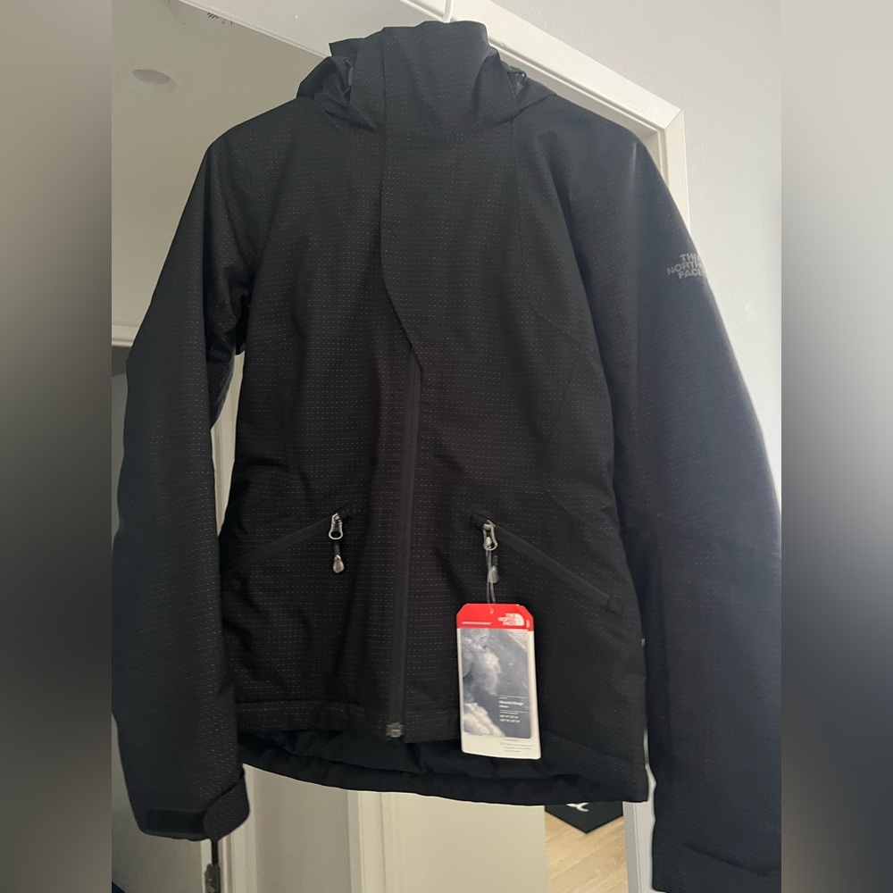 The North Face women’s Lulela snowboard jacket in XS
